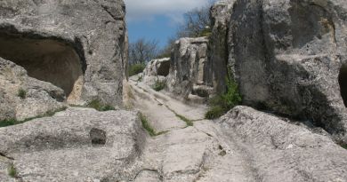 Экскурсии в пещерный город Эски-Кермен из Кацивели 2024