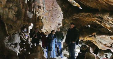 Панорамный вид: Скельская пещера